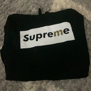 Supreme Sweatshirt